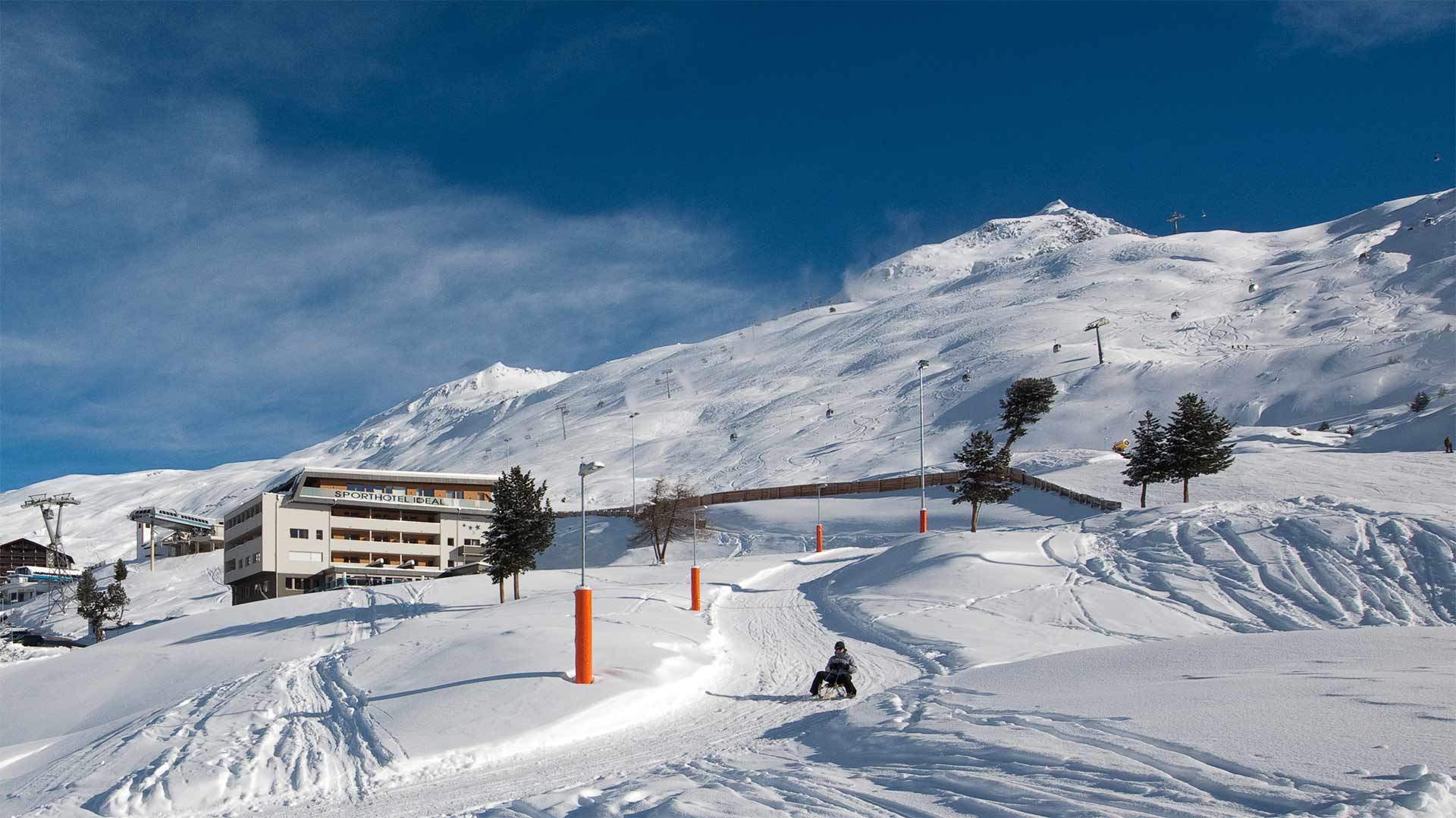 Our ski hotel is placed direcetly next to the slope in Hochgurgl, Tyrol
