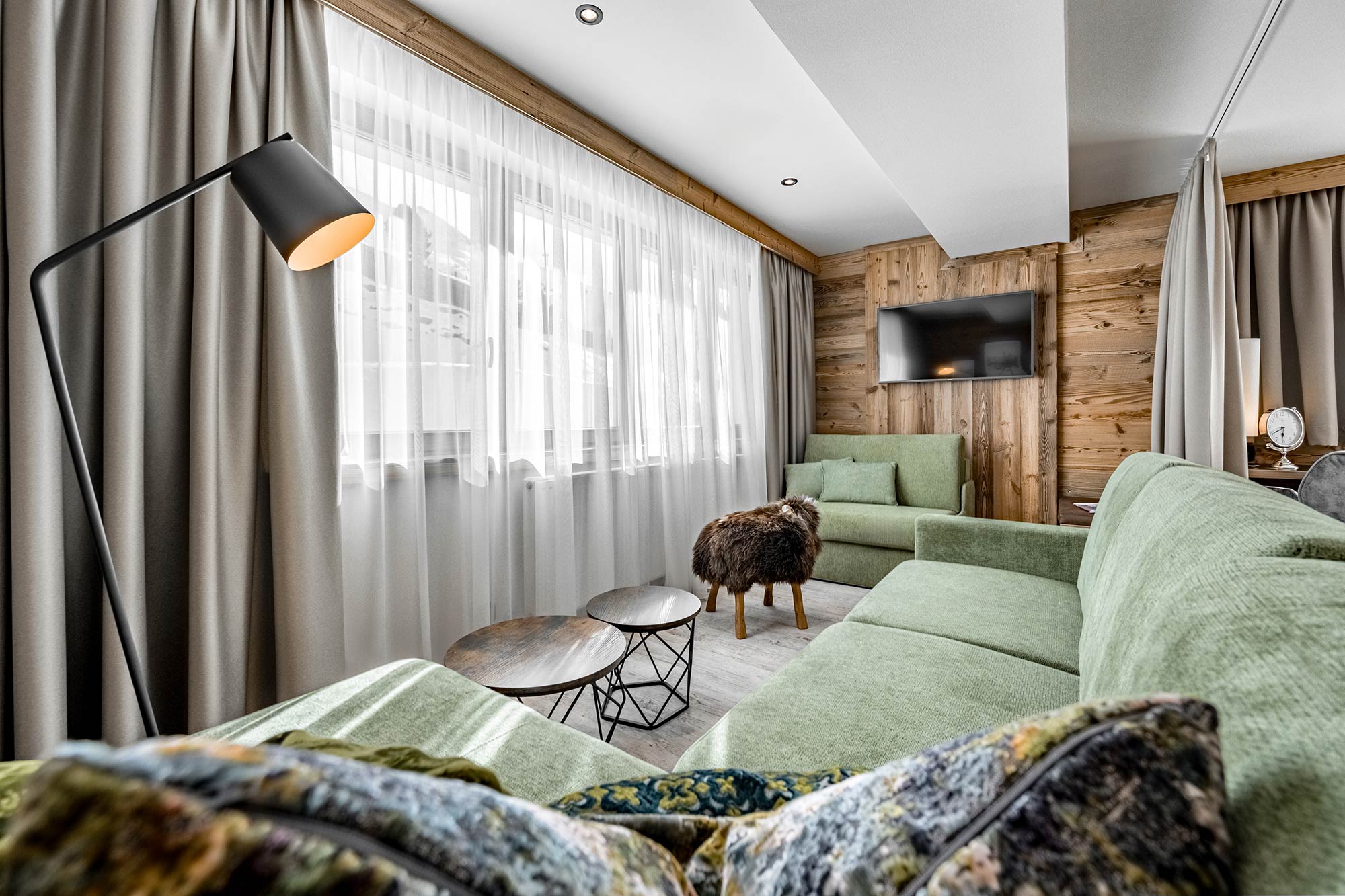 De Lux mit herrlichem Panoramabalkon