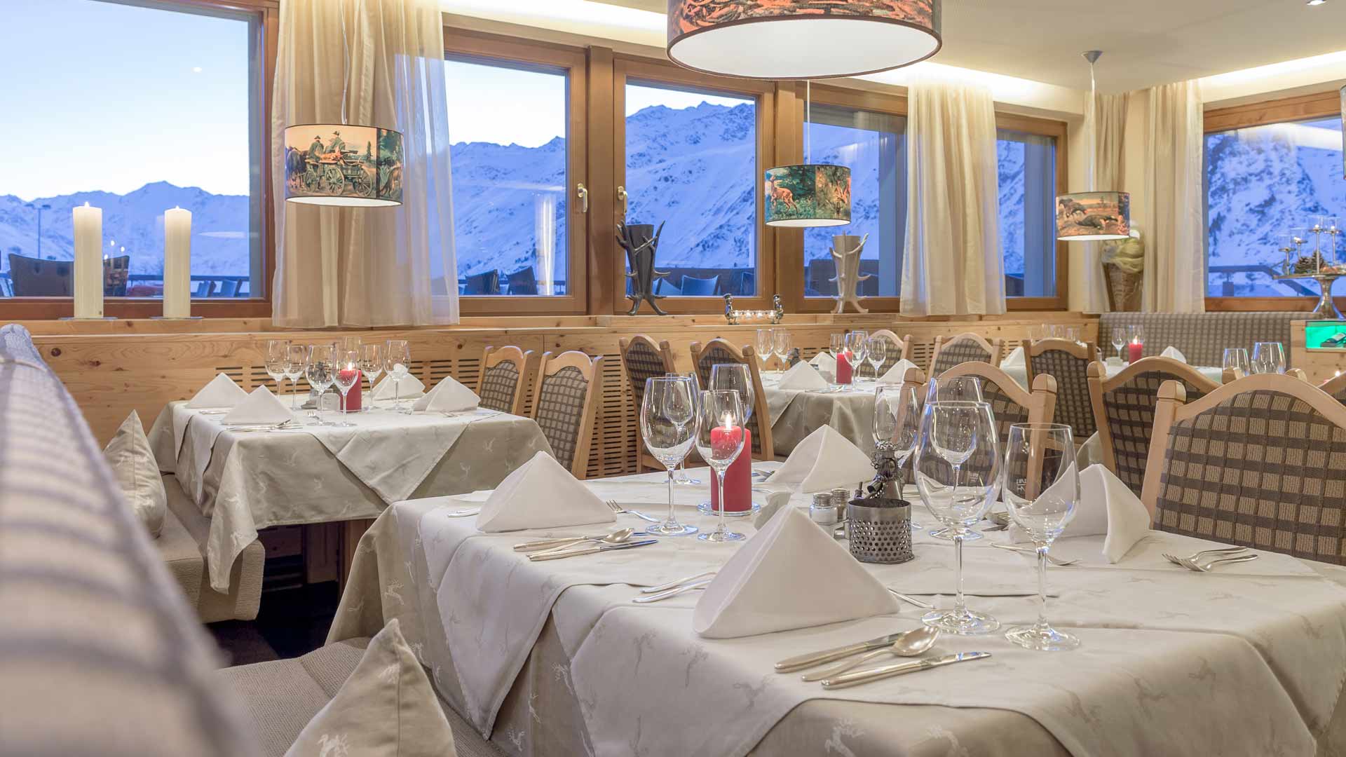 Restaurant & Speisesaal im Sporthotel Ideal