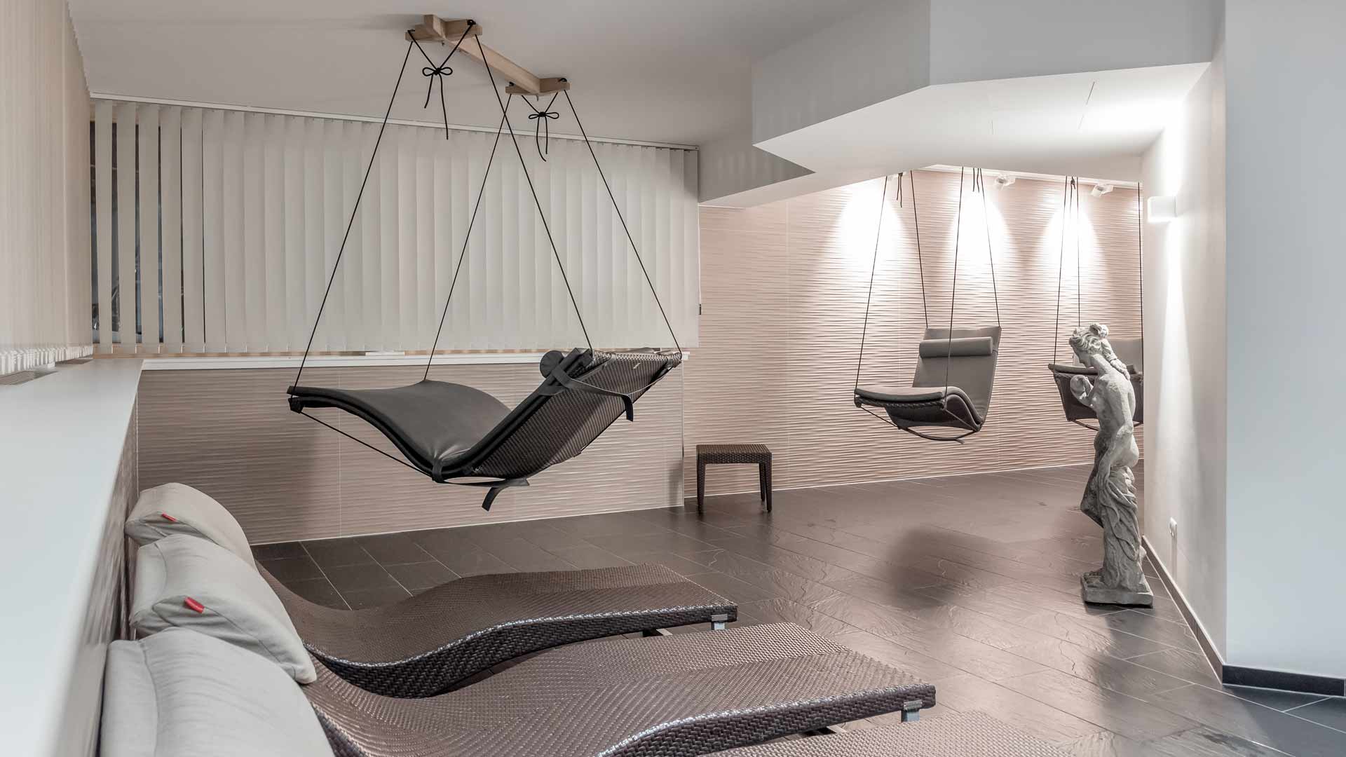 The hoverloungers relax you after your skiing day