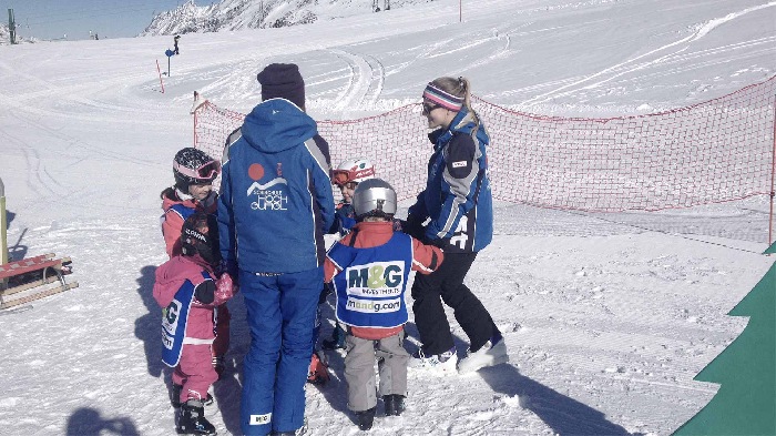 Kinderskischule in Hochgurgl - Am Übungsgelände Krumpwasserlift lernen auch ganz kleine Gäste das Skifahren!